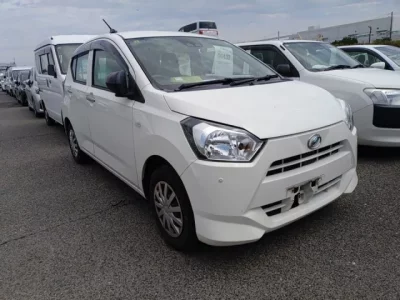 Daihatsu MIRA E S