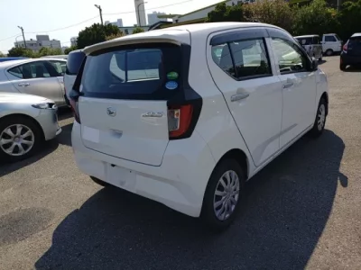 Daihatsu MIRA E S