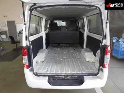 Nissan CARAVAN VAN