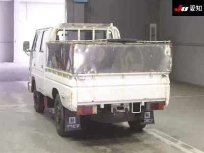Isuzu ELF TRUCK