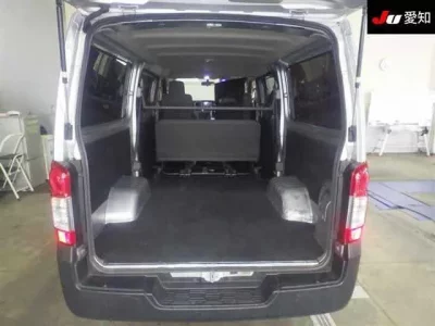 Nissan CARAVAN VAN