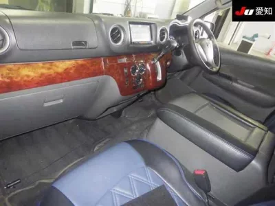 Nissan CARAVAN VAN