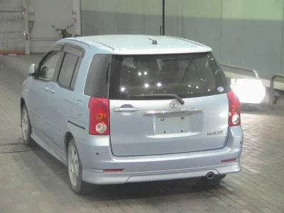 Toyota RAUM