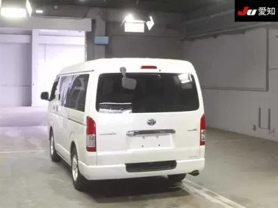 Toyota REGIUS ACE VAN