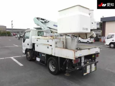 Isuzu ELF