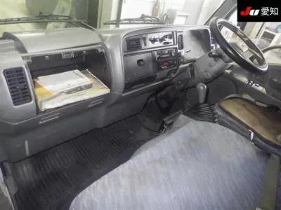 Mitsubishi FUSO TRUCK
