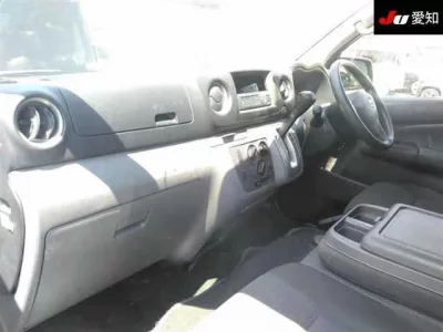 Nissan CARAVAN VAN