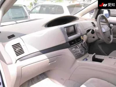 Toyota ESTIMA HYBRID