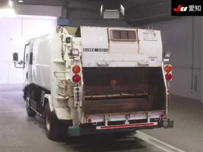 Isuzu TRUCK
