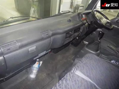 Isuzu TRUCK