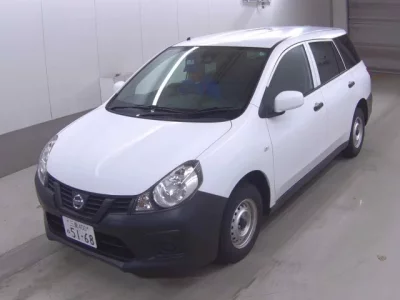 Nissan AD