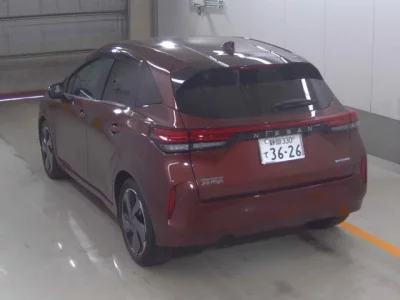 Nissan AURA