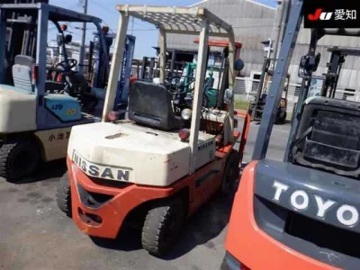 Nissan FORKLIFT