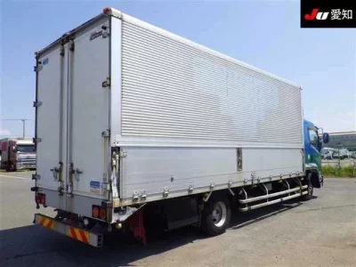 Isuzu TRUCK