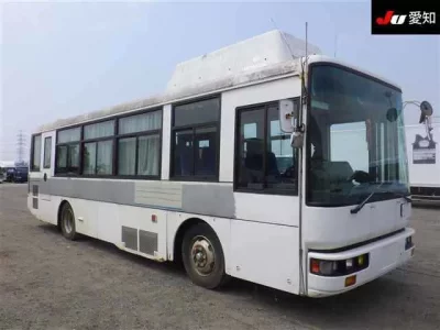 Nissan BUS