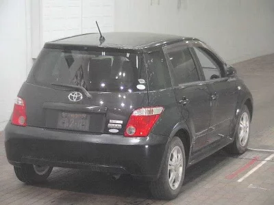 Toyota IST
