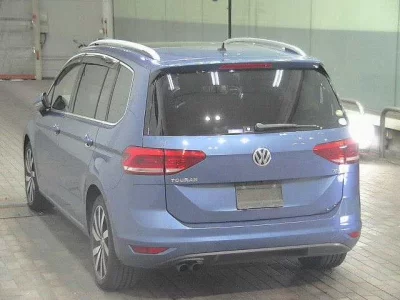 Volkswagen GOLF TOURAN