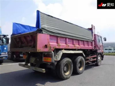 Nissan TRUCK