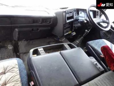 Nissan TRUCK