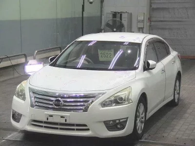 Nissan TEANA