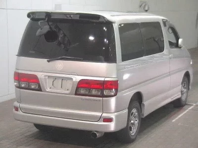 Toyota HIACE REGIUS