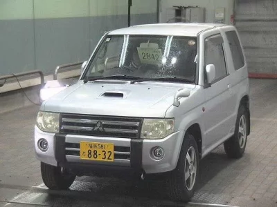 Mitsubishi PAJERO MINI