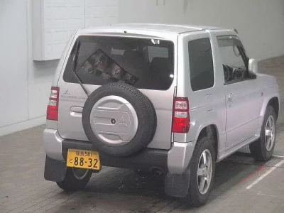 Mitsubishi PAJERO MINI