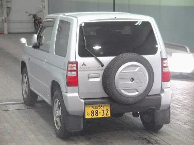 Mitsubishi PAJERO MINI