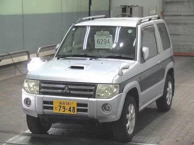 Mitsubishi PAJERO MINI