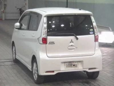 Mitsubishi EK CUSTOM