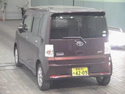 Toyota PIXIS SPACE