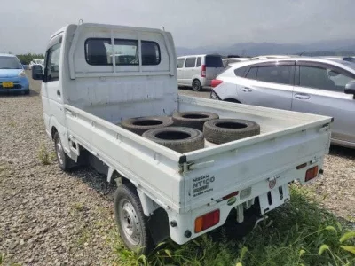 Nissan CLIPPER TRUCK