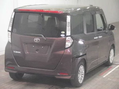 Toyota TANK