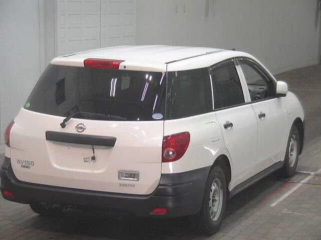 Nissan AD
