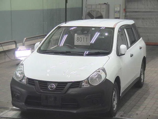 Nissan AD