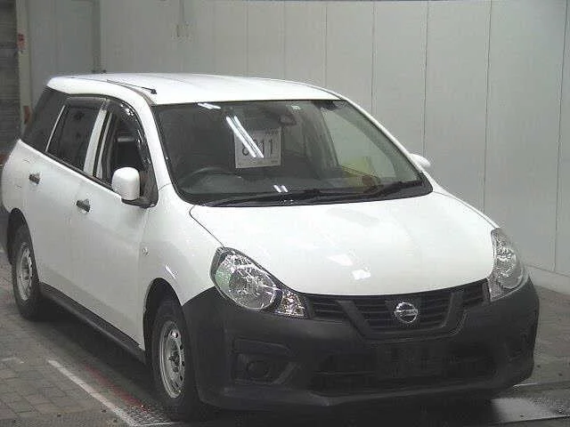 Nissan AD