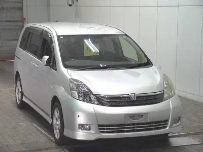 Toyota ISIS