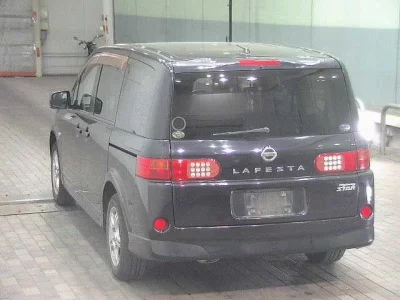 Nissan LAFESTA