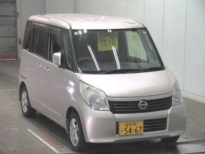 Nissan ROOX