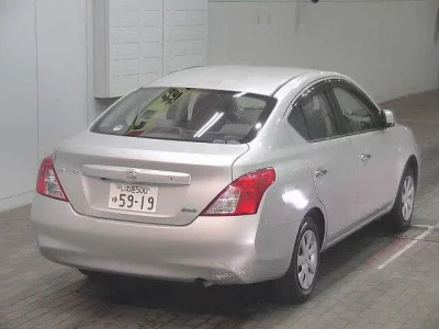 Nissan TIIDA LATIO