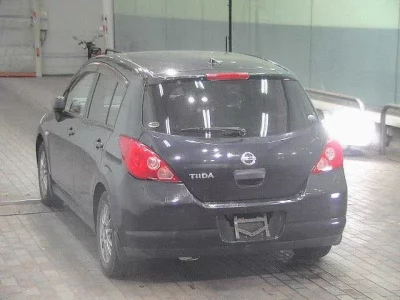 Nissan TIIDA