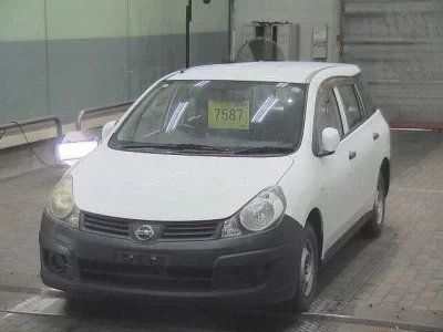 Nissan AD