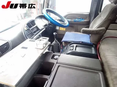 Isuzu GIGA
