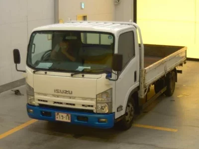 Isuzu ELF