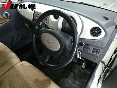 Daihatsu MOVE LATTE