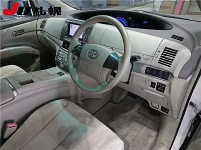 Toyota ESTIMA HYBRID