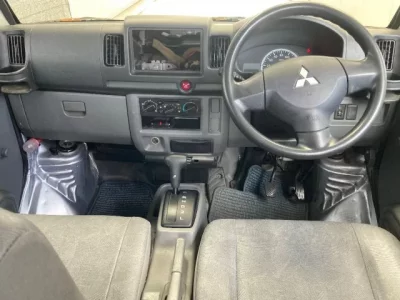 Mitsubishi MINICAB VAN