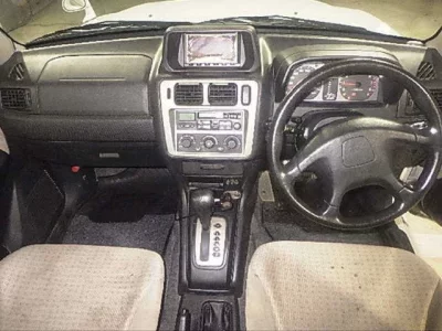 Mitsubishi PAJERO IO