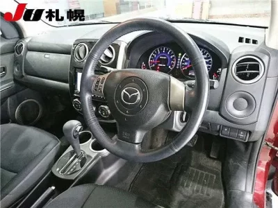 Mazda VERISA