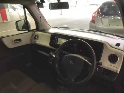 Suzuki MRWAGON